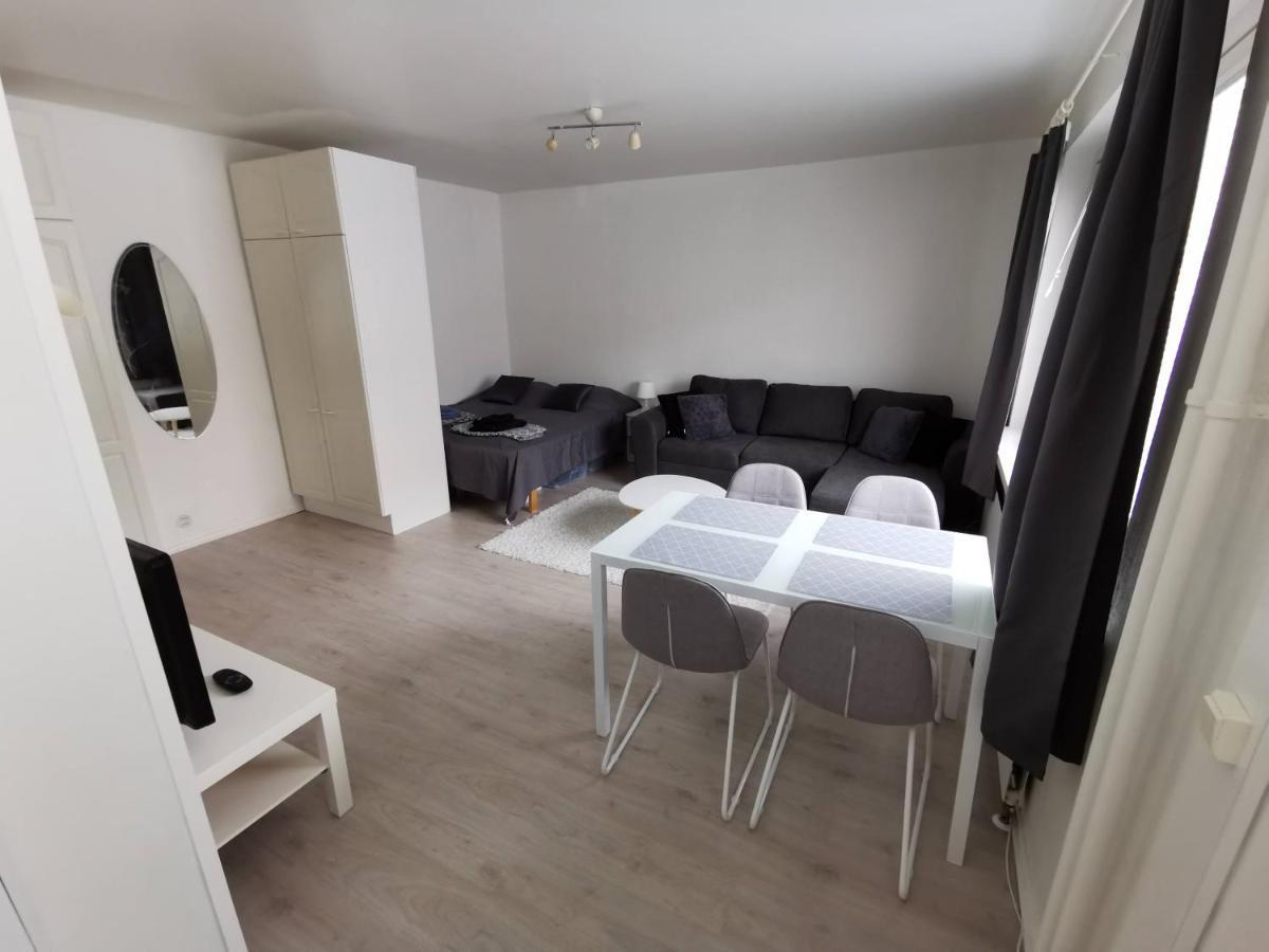 Cozy Apartment In The Center Rovaniemi Esterno foto